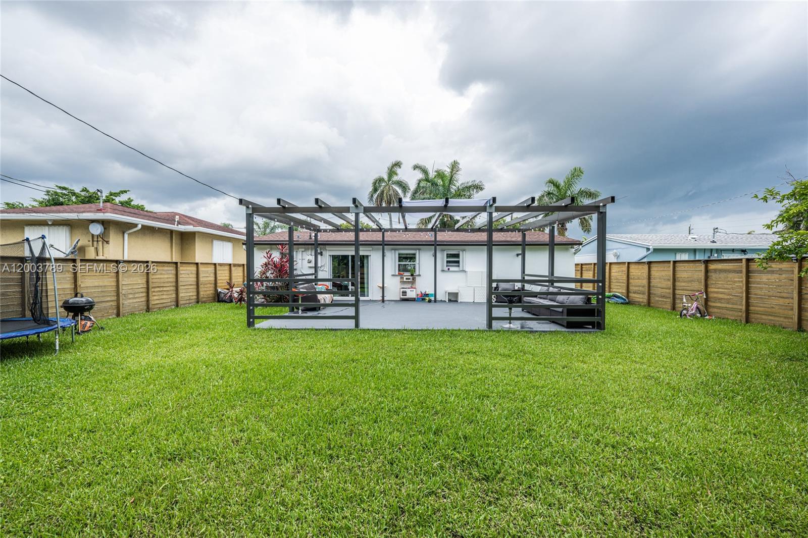 GULFSTREAM ESTATES - Residential Lease