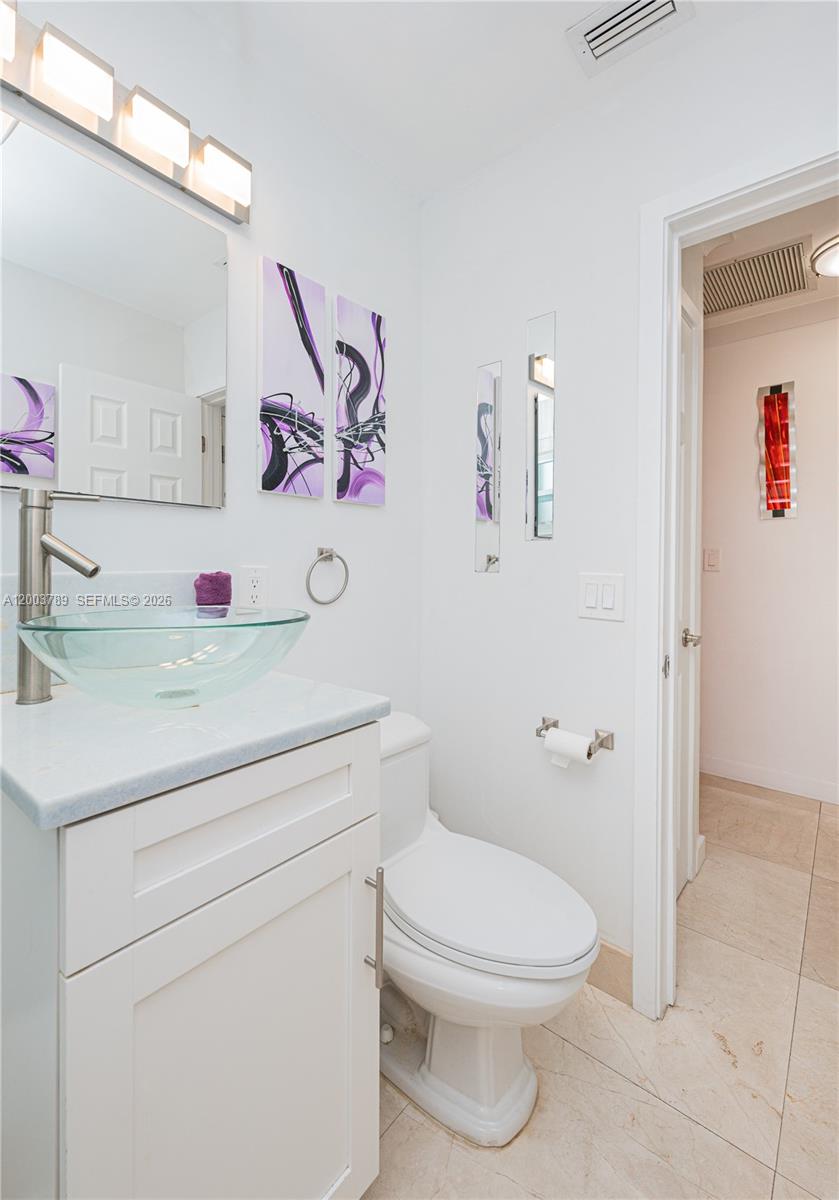 GULFSTREAM ESTATES - Residential Lease