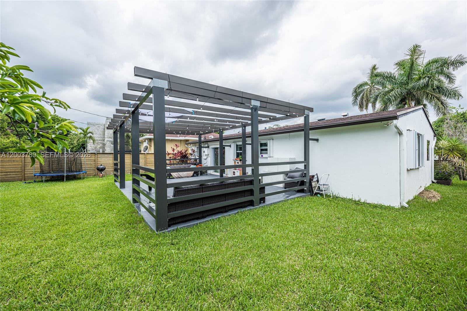 GULFSTREAM ESTATES - Residential Lease