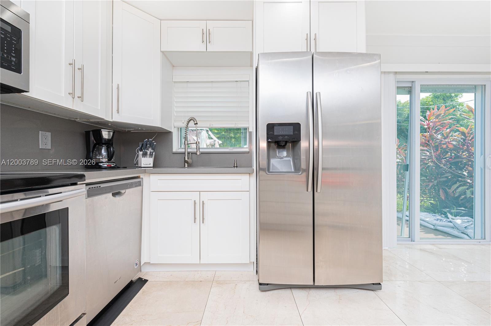 GULFSTREAM ESTATES - Residential Lease