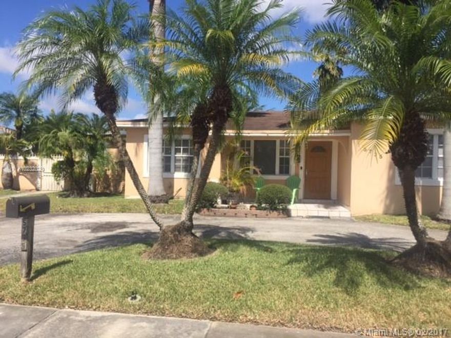 VERY WELL KEPT AND NICELY MAINTINEDE ONE STORY SINGLE FAMILY HOME WITH POOL, COMPLETELY TILED THROUGHOUT, UPDATED KITCHEN WITH STAINLESS STEEL APPLIANCES AND BREAKFAST AREA, POOL VIEW FROM FAMILY ROOM AND KITCHEN AREA, SEPARATE GUEST-IN LAW QTRS, FENCED PATIO WITH ENTERTAINMENT AREA NEXT TO THE POOL, CIRCULAR DRIVEWAY, NO HOME OWNERS ASSOCIATION INVOLVED, PLEASE READ BROKER'S REMARKS.