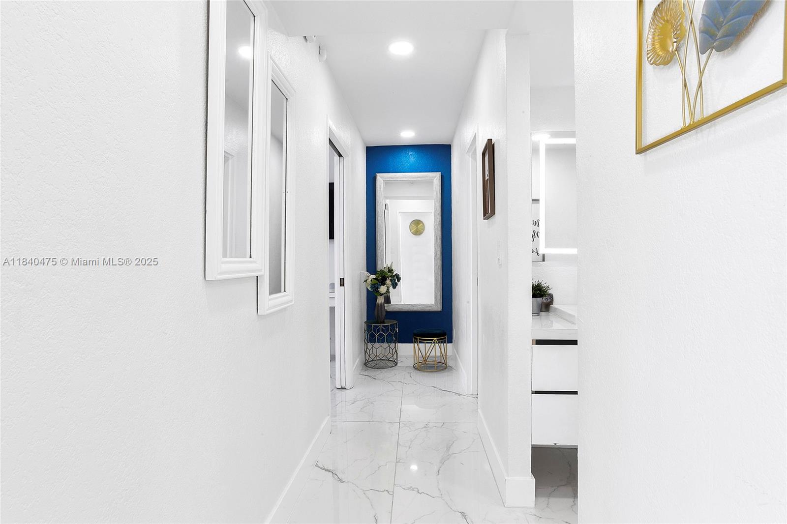 HOME TOWER CONDO - Residential