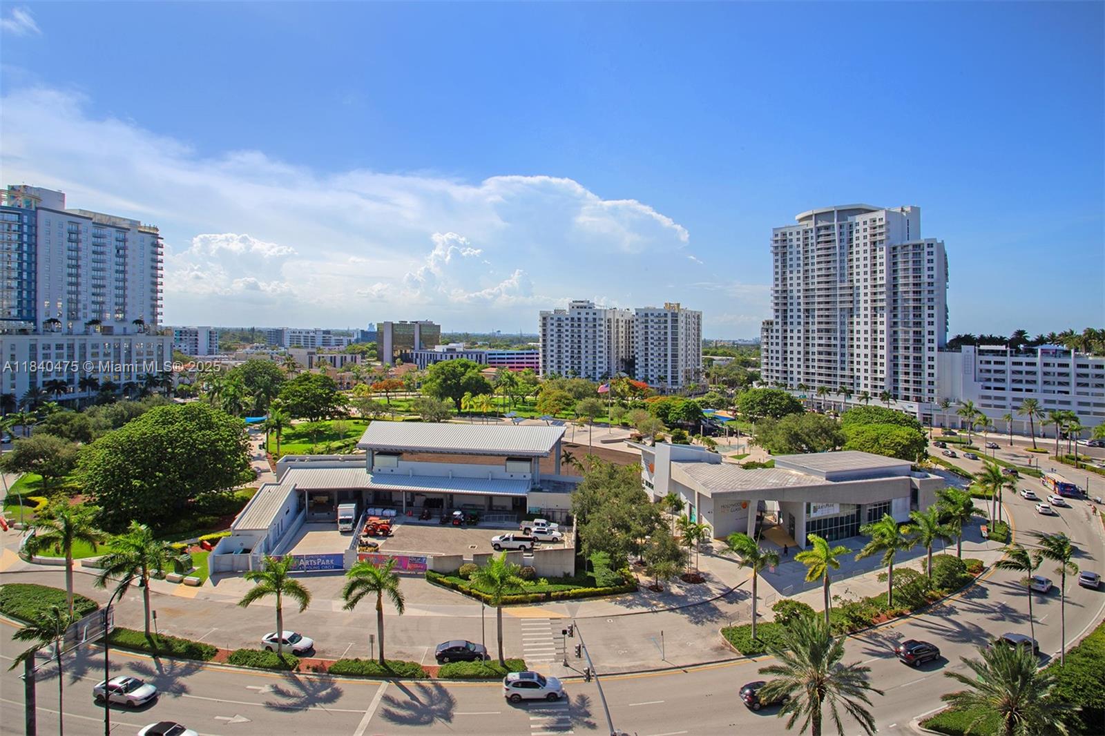 HOME TOWER CONDO - Residential