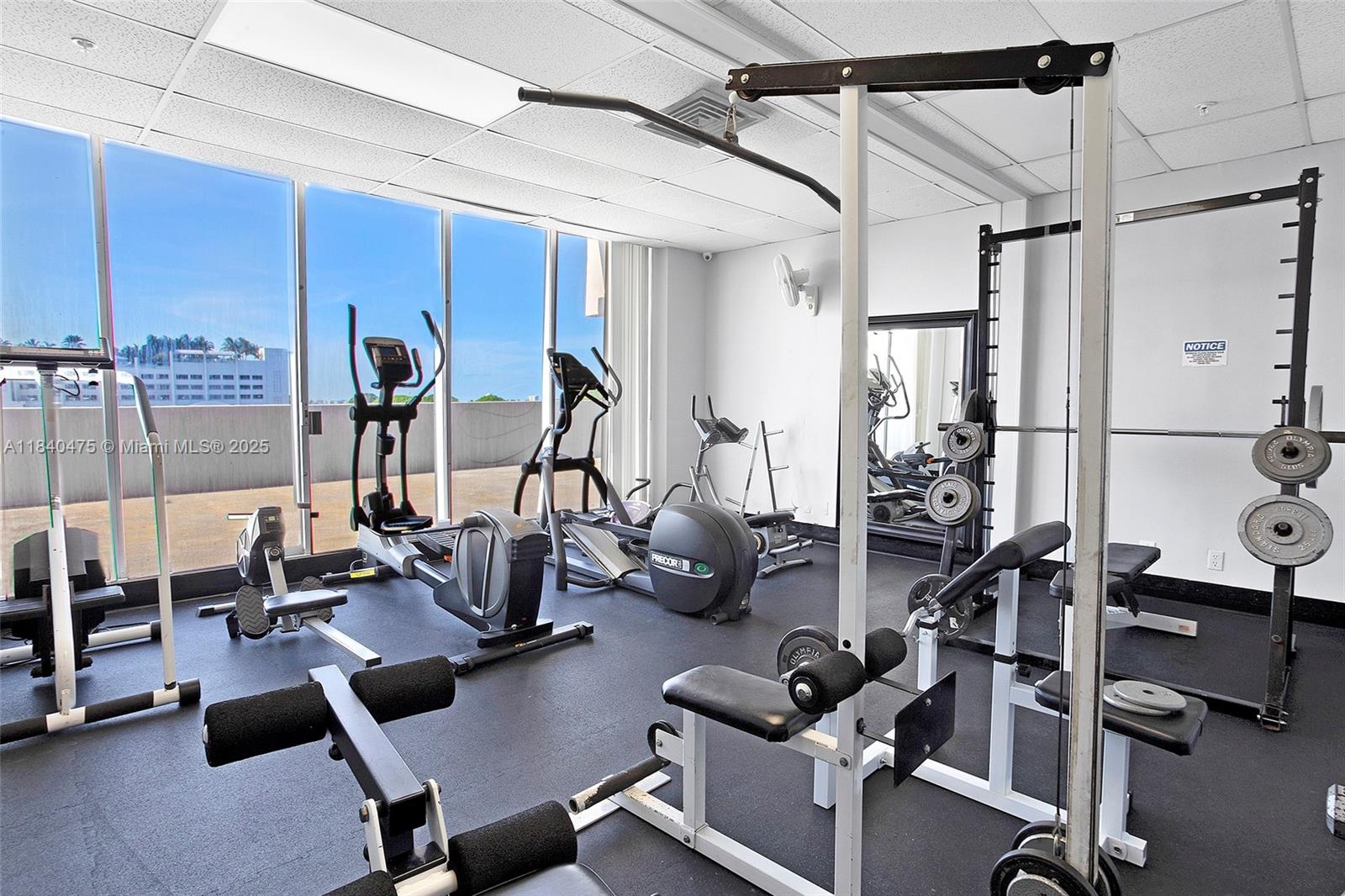 HOME TOWER CONDO - Residential