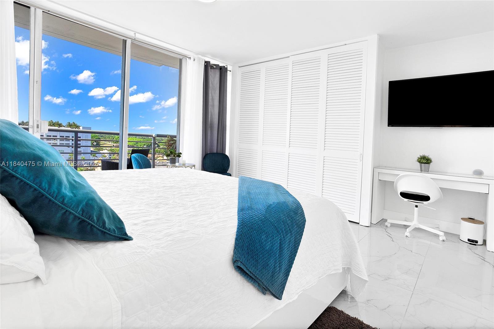 HOME TOWER CONDO - Residential