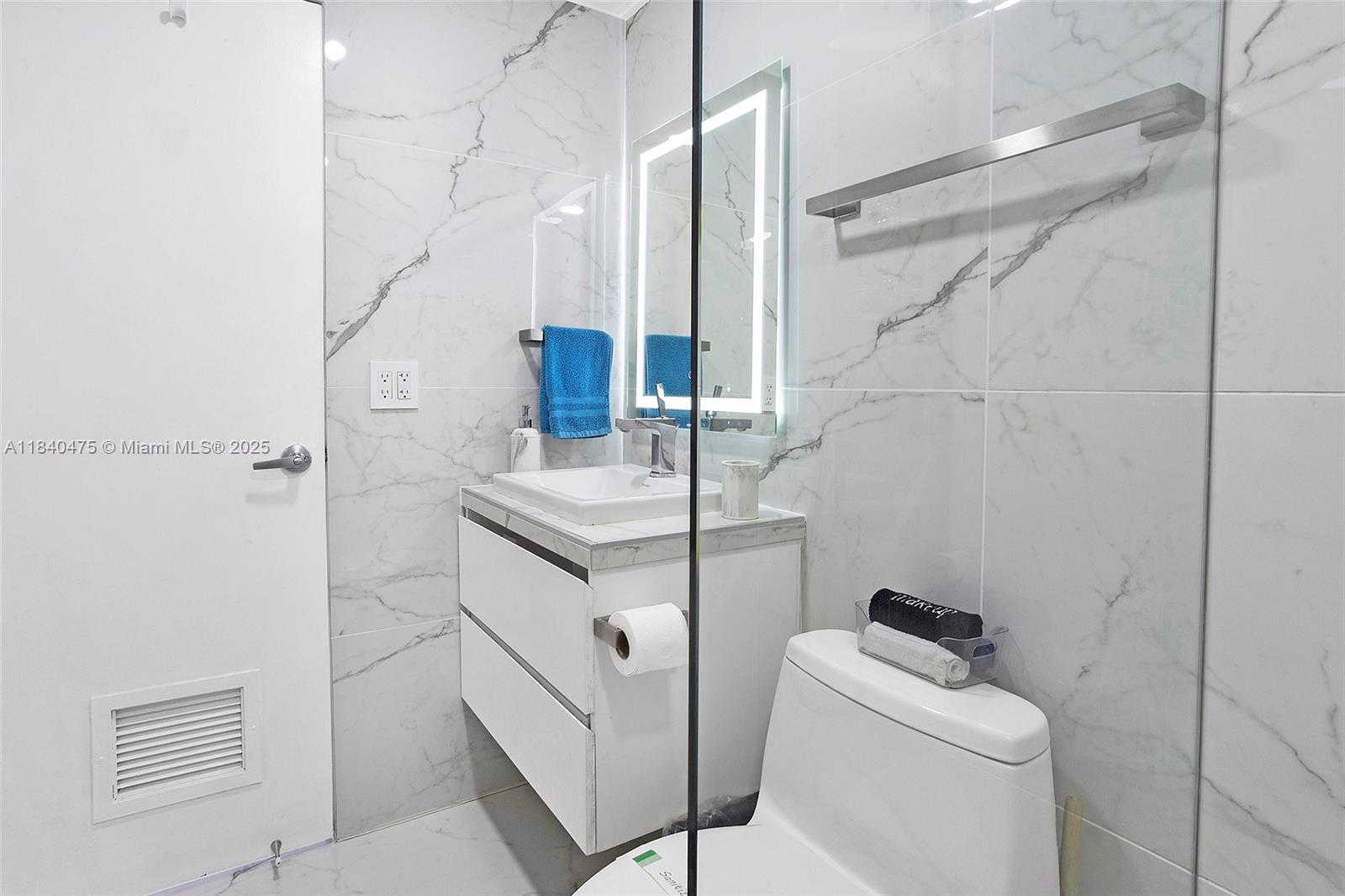 HOME TOWER CONDO - Residential