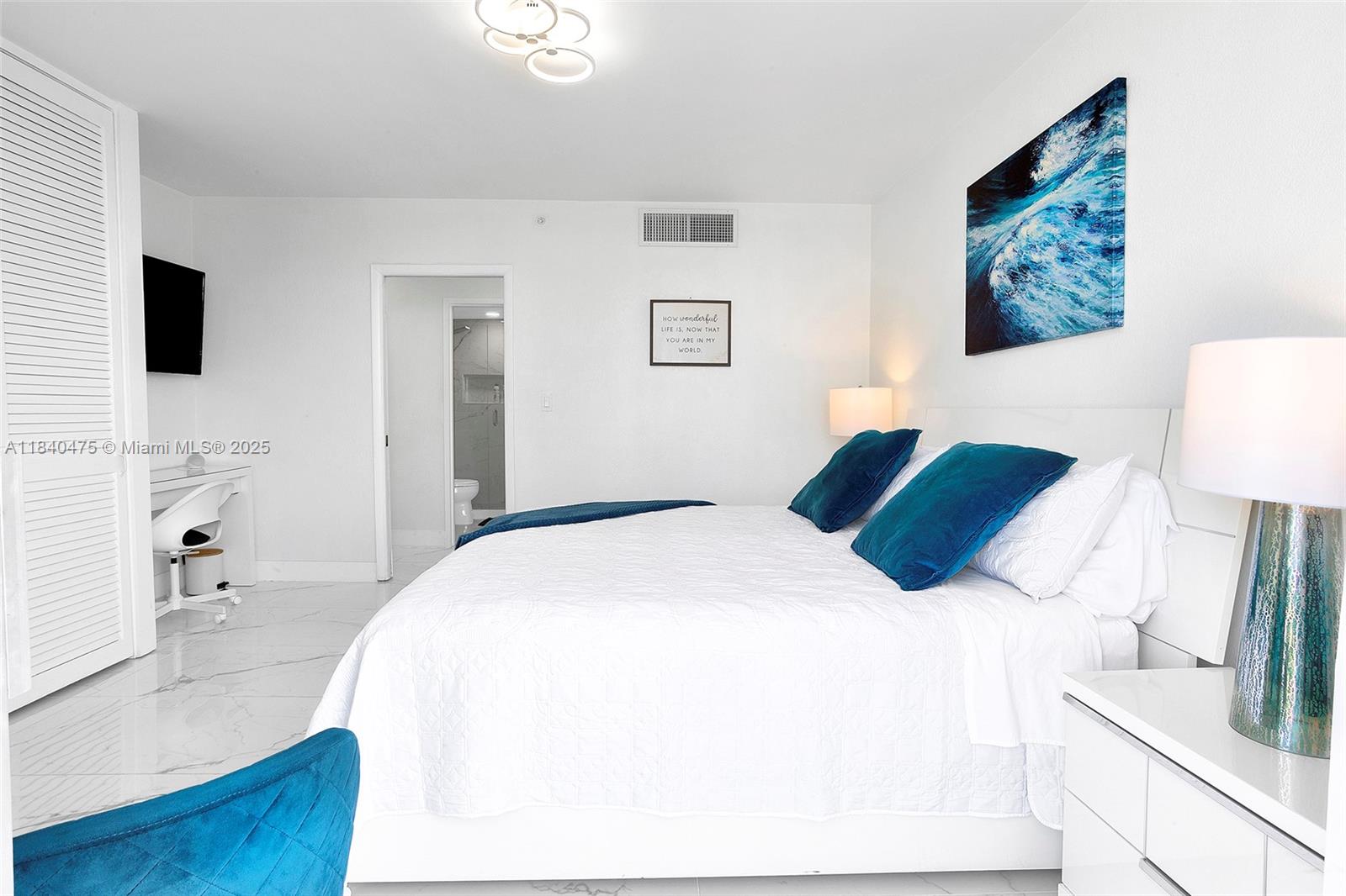 HOME TOWER CONDO - Residential