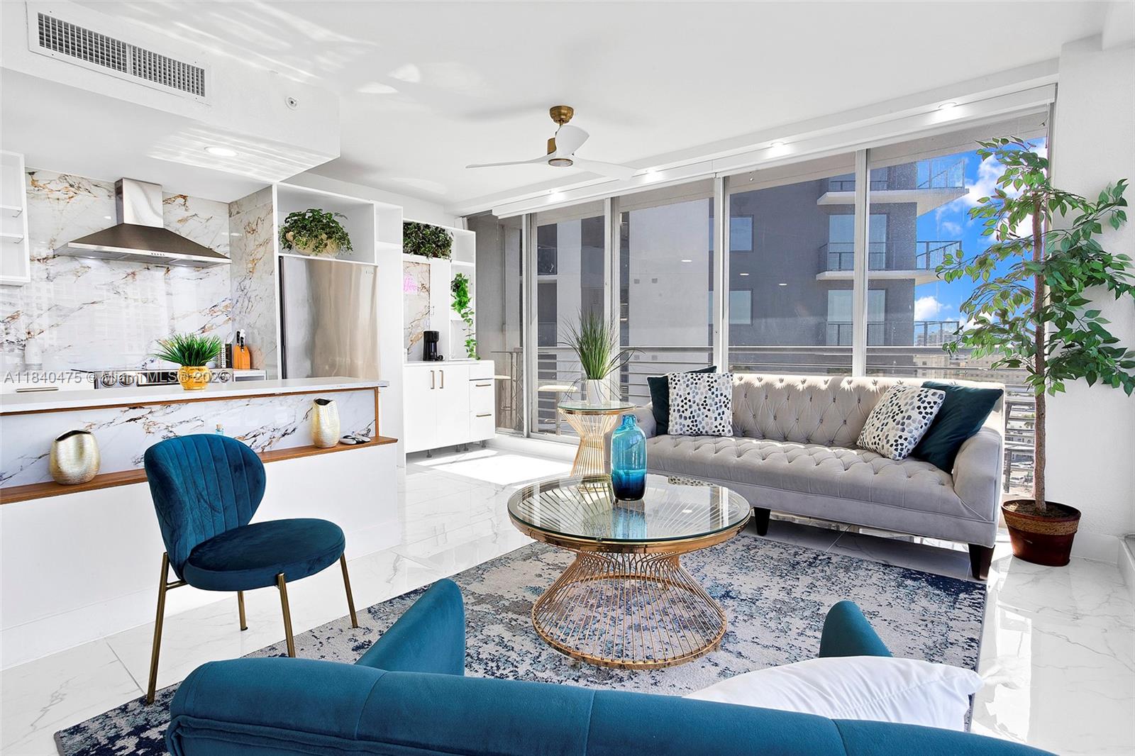 HOME TOWER CONDO - Residential