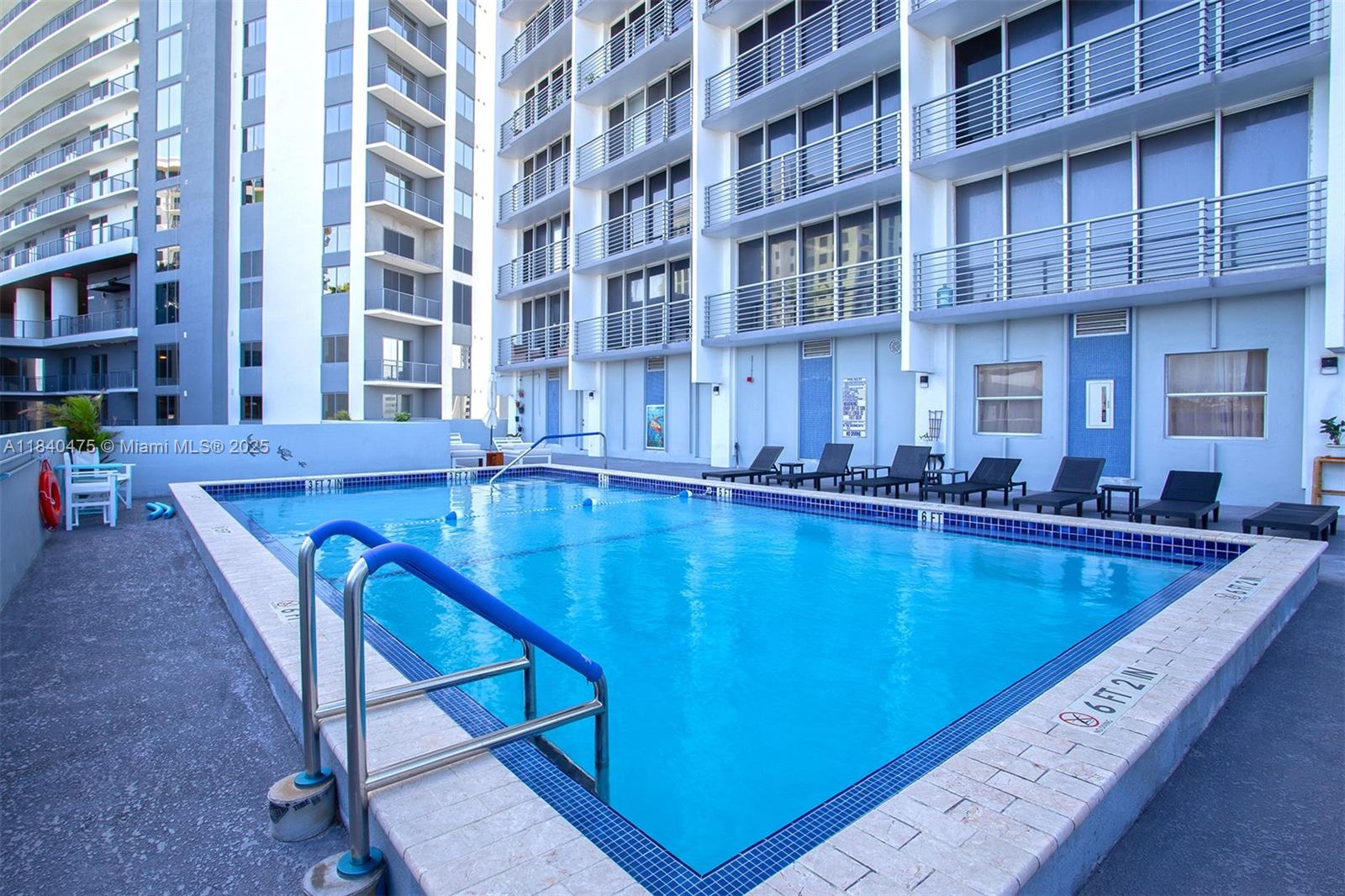 HOME TOWER CONDO - Residential