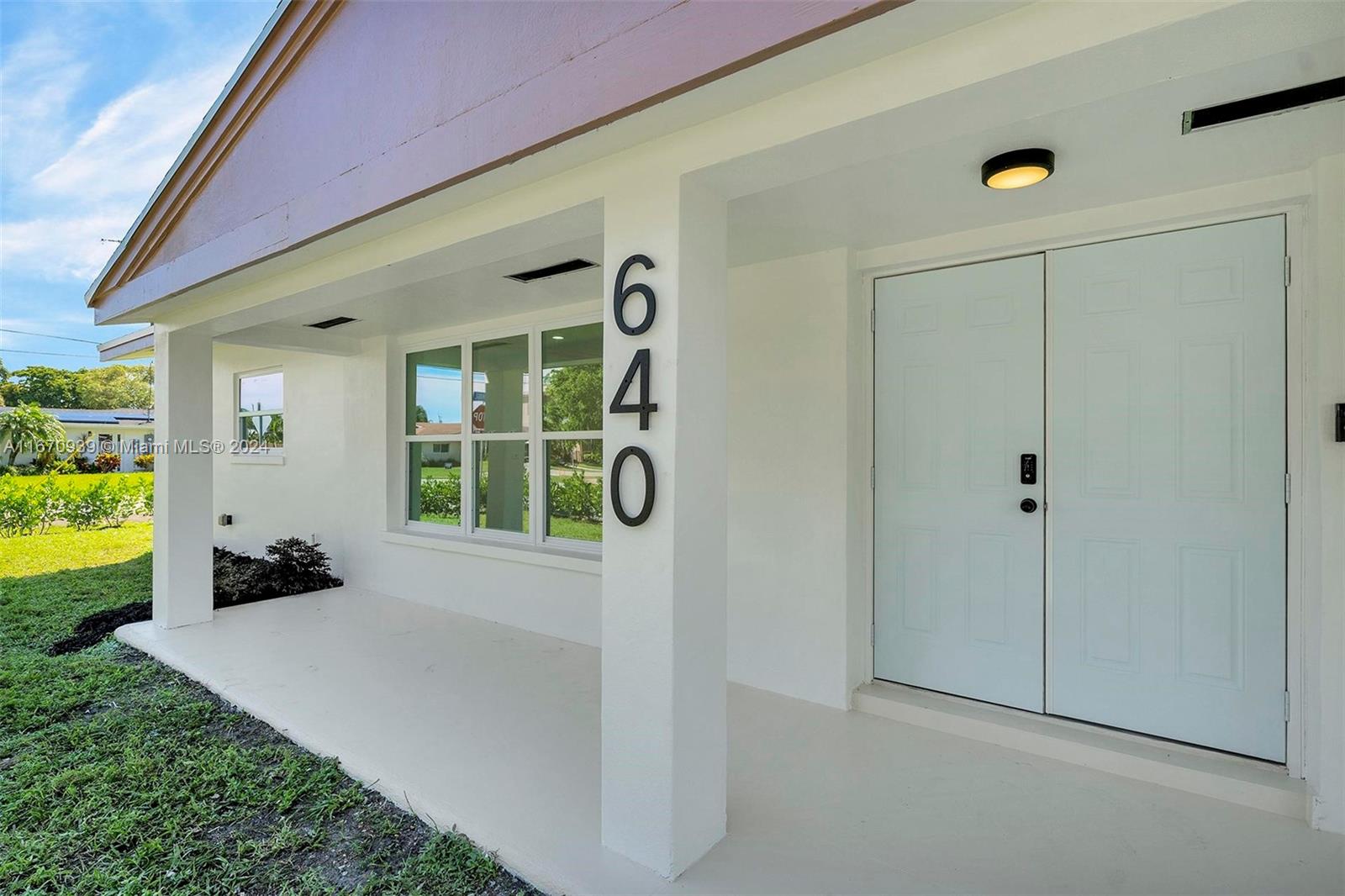 640 Se 5th Ct, Pompano Beach, Broward County, Florida - 4 Bedrooms  
2 Bathrooms - 