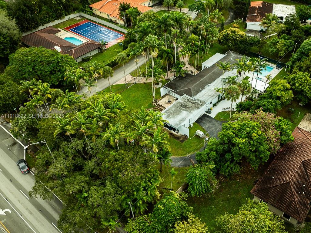 REEVES MANOR - Residential