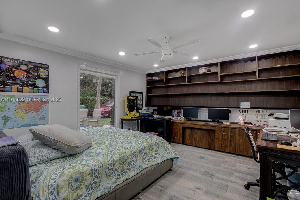 REEVES MANOR - Residential