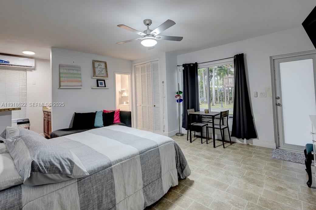 REEVES MANOR - Residential