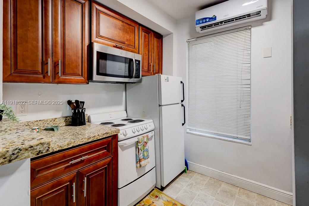 REEVES MANOR - Residential