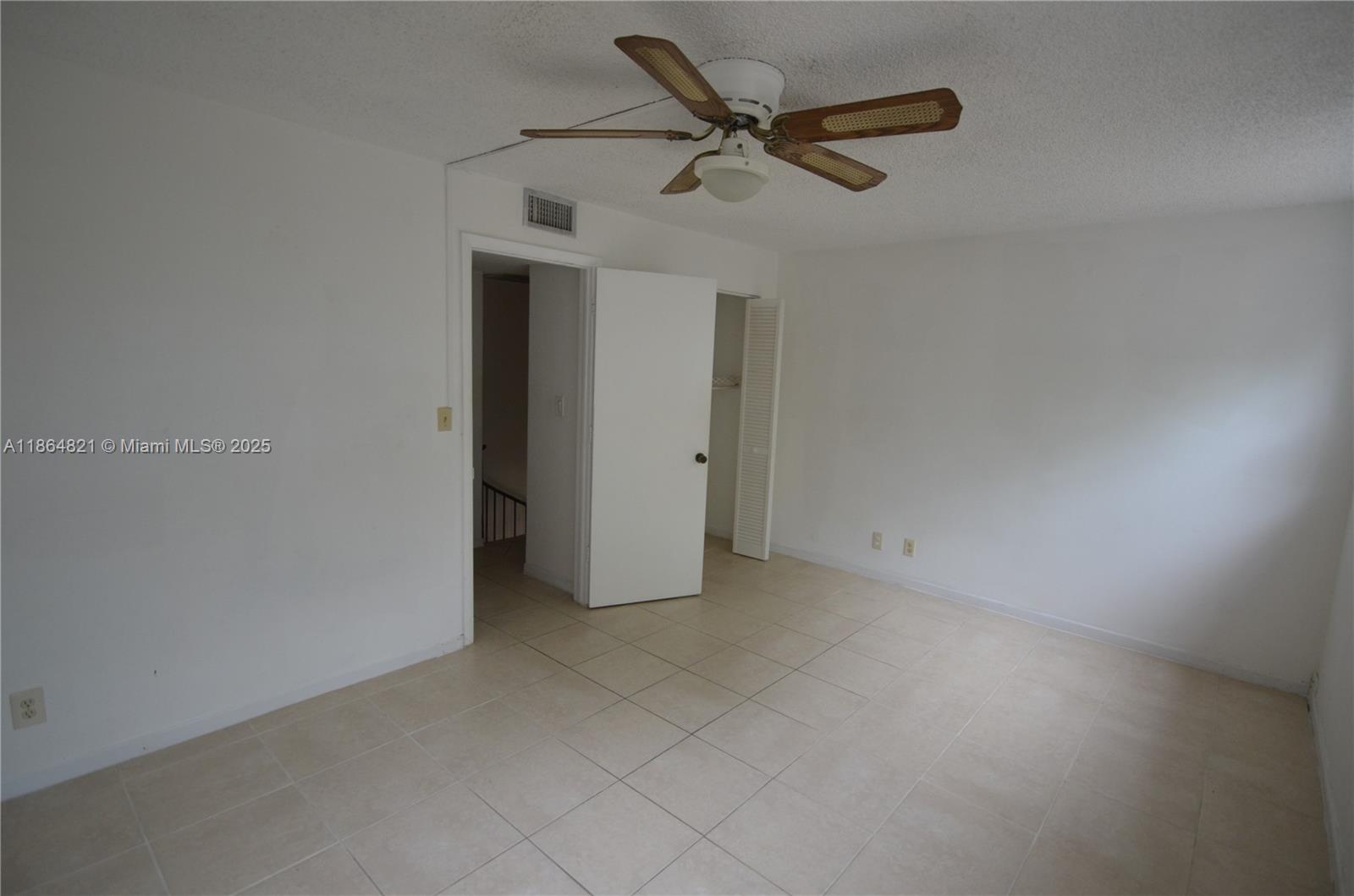 TENNIS CLUB BROOKS CONDO - Residential