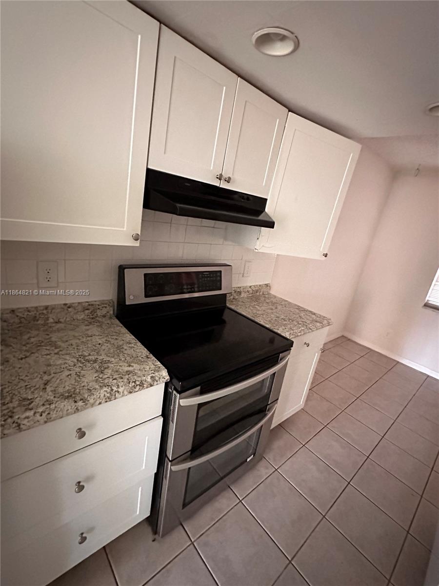 TENNIS CLUB BROOKS CONDO - Residential