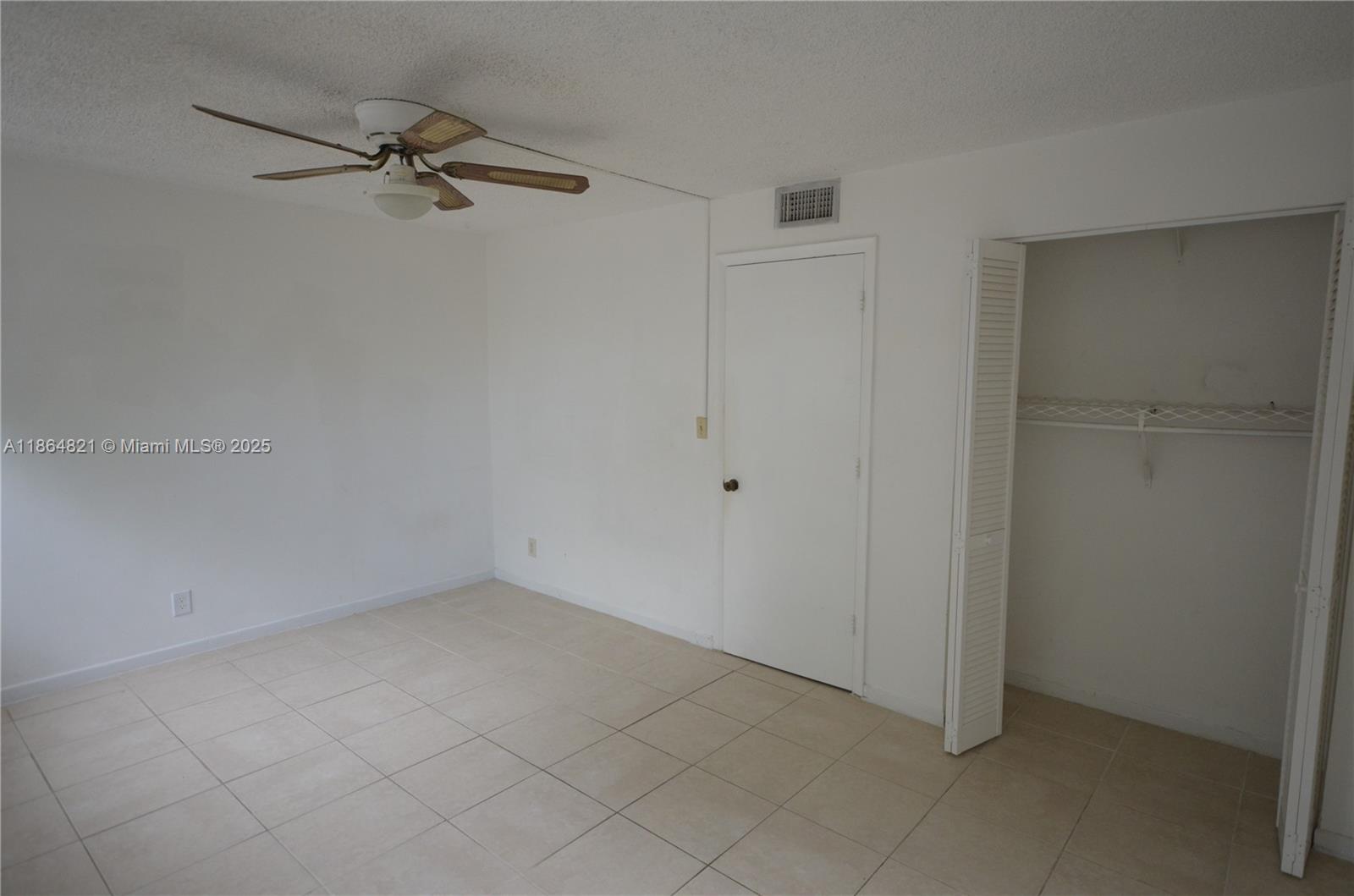 TENNIS CLUB BROOKS CONDO - Residential