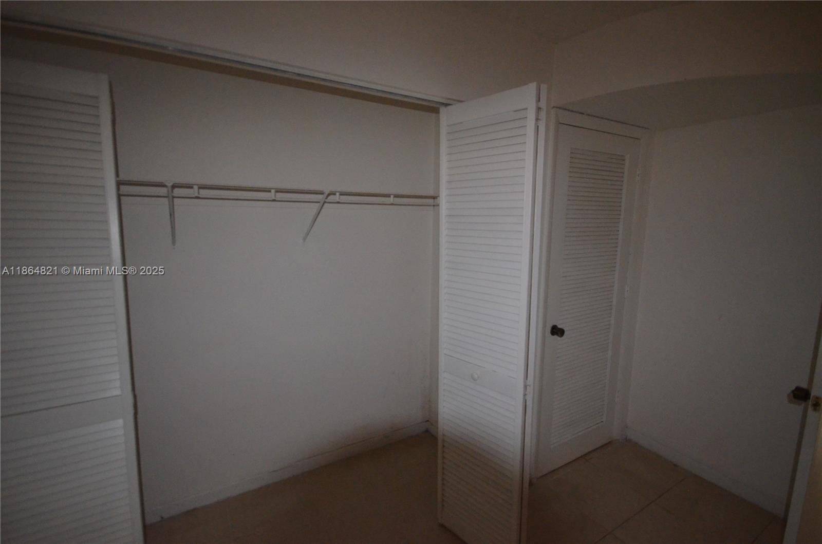 TENNIS CLUB BROOKS CONDO - Residential