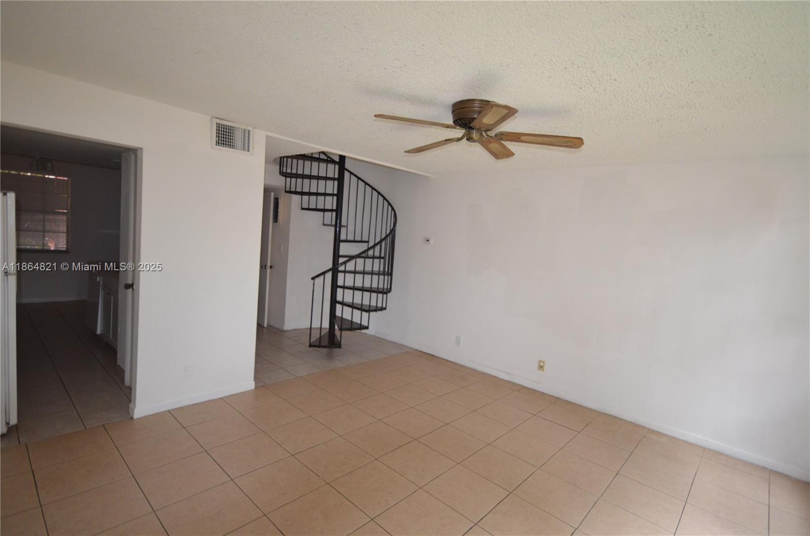 680 Tennis Club Dr 107