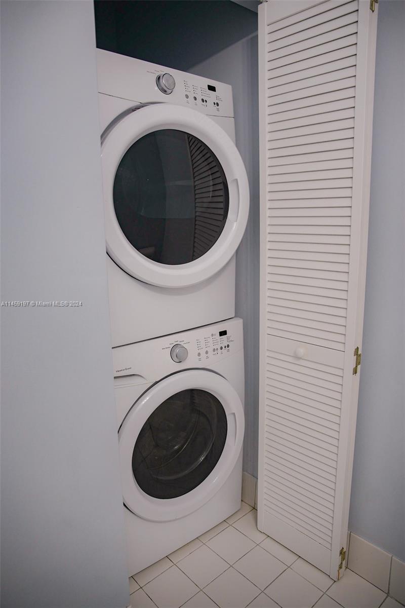 MARINABLUE CONDO - Residential