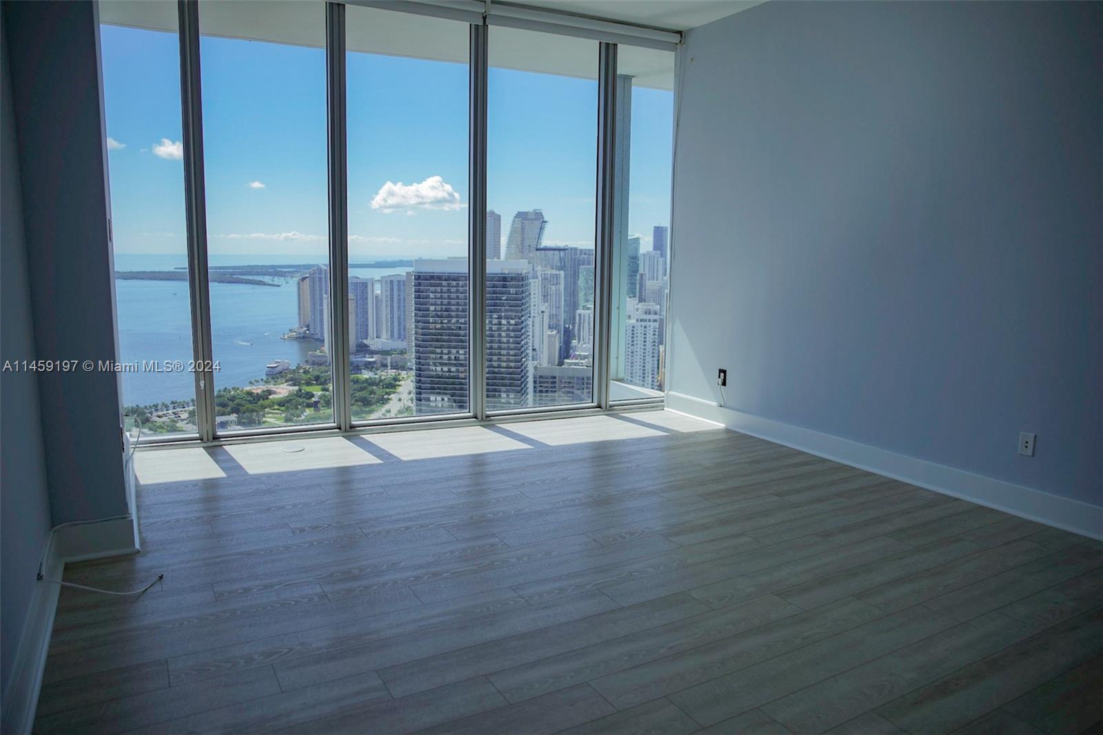 MARINABLUE CONDO - Residential