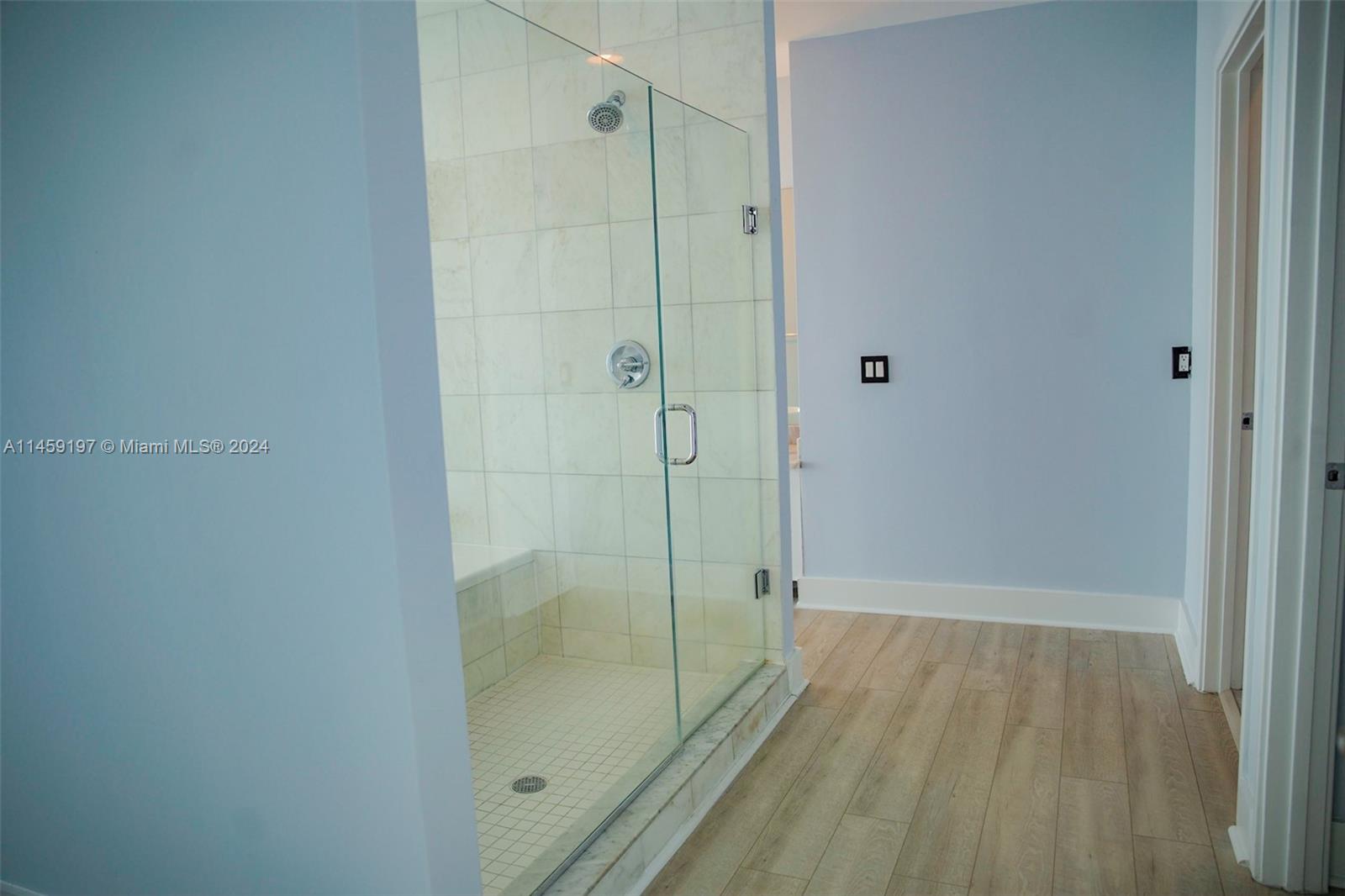 MARINABLUE CONDO - Residential