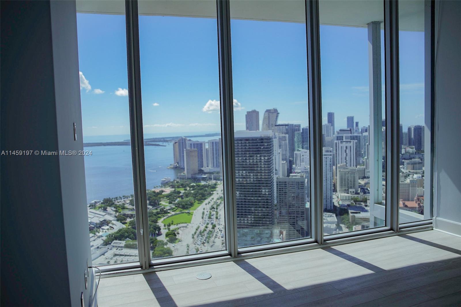 MARINABLUE CONDO - Residential