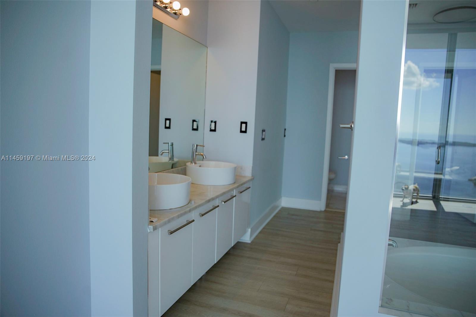 MARINABLUE CONDO - Residential