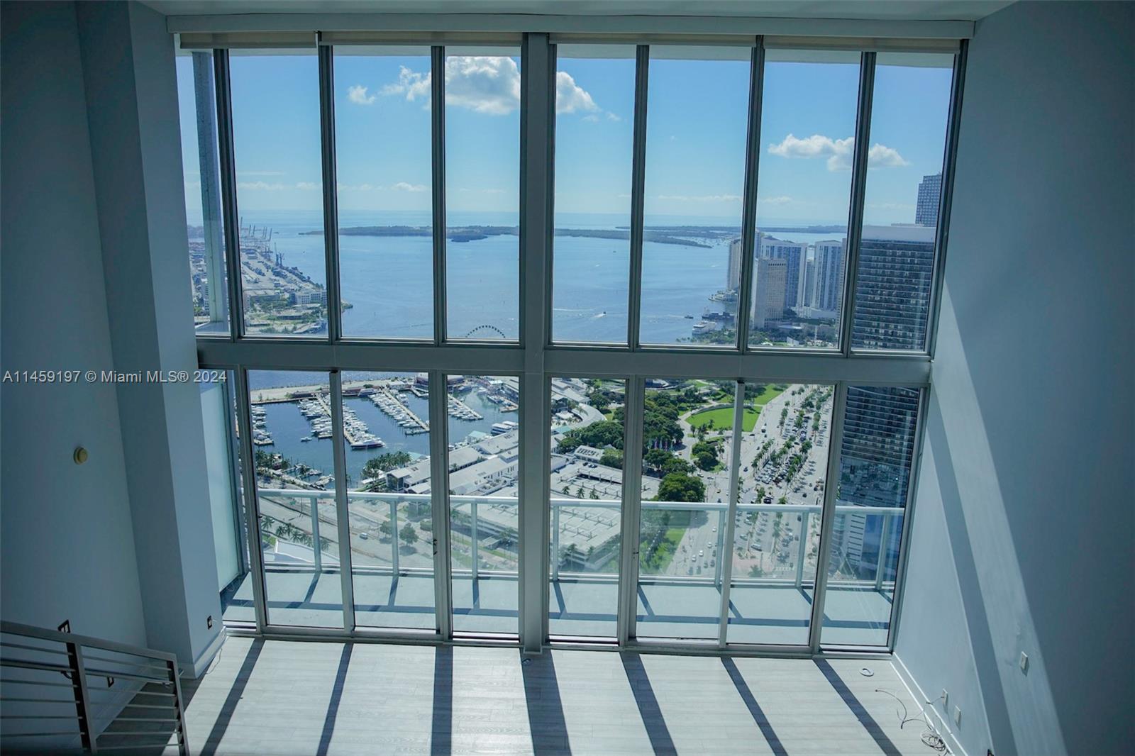 MARINABLUE CONDO - Residential