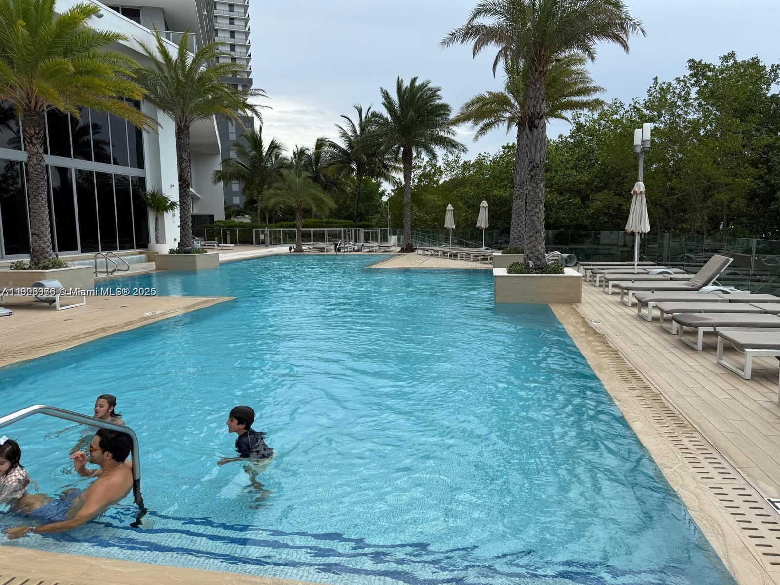 THE HARBOUR NORTH CONDO - Residential Lease