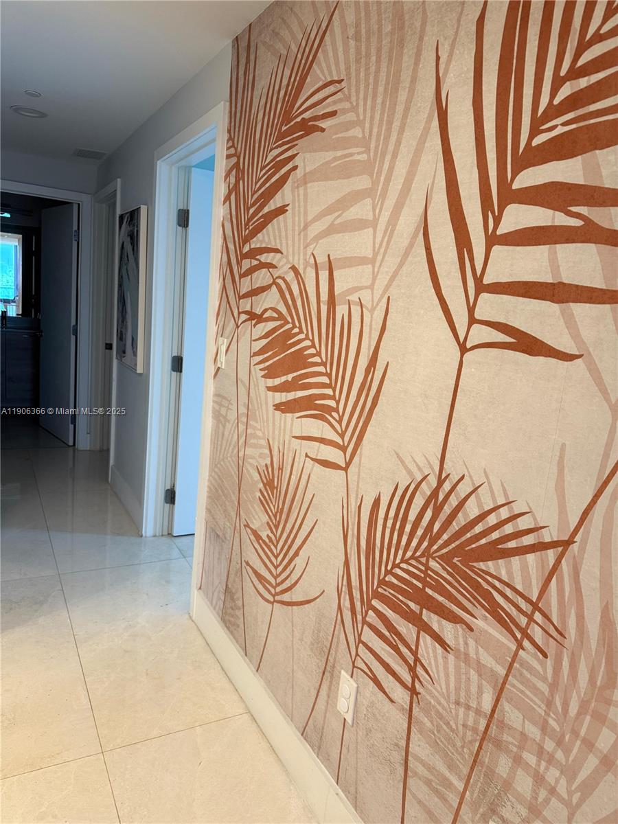 THE HARBOUR NORTH CONDO - Residential Lease