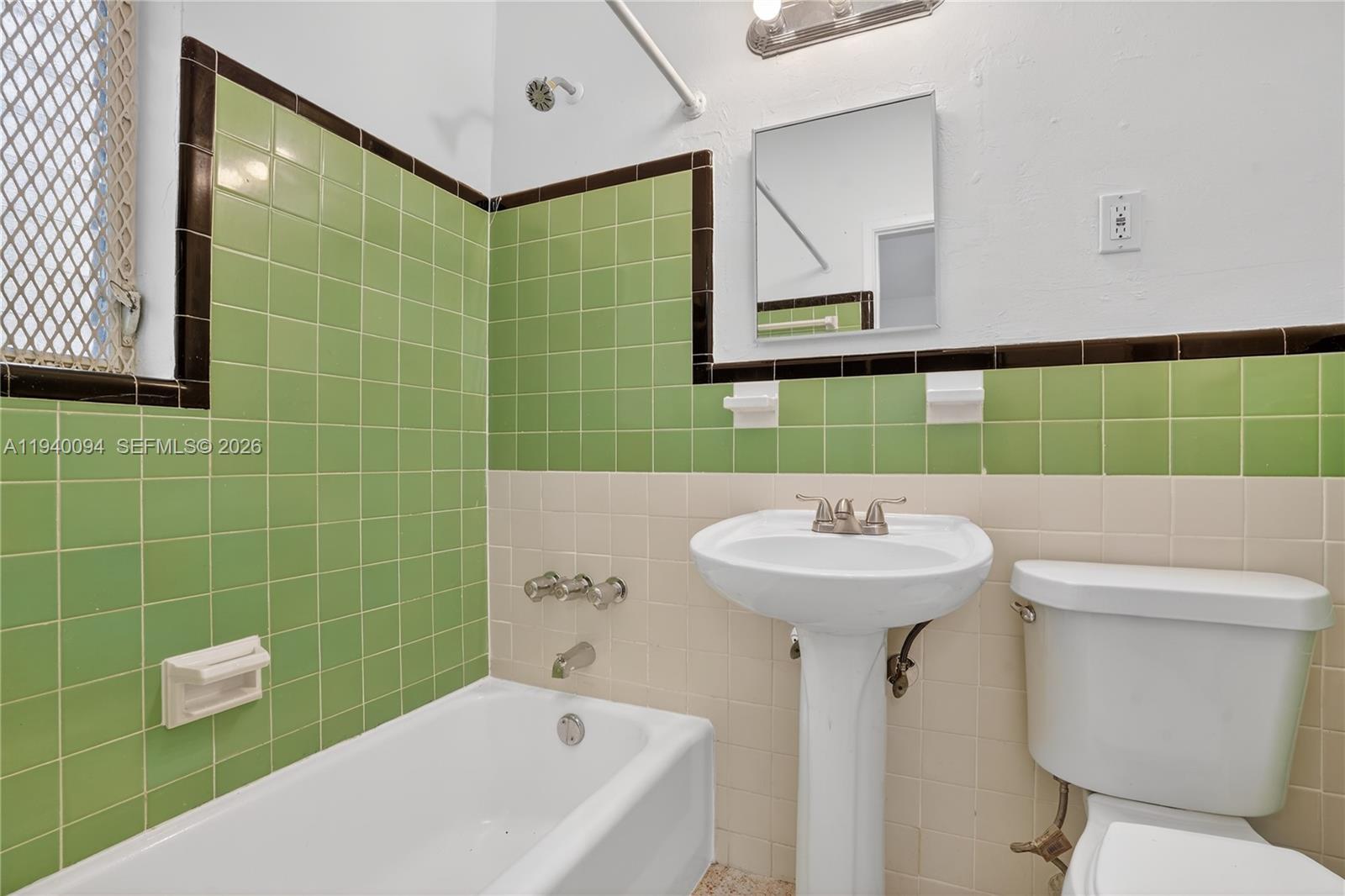 COLLINGWOOD - Residential Lease