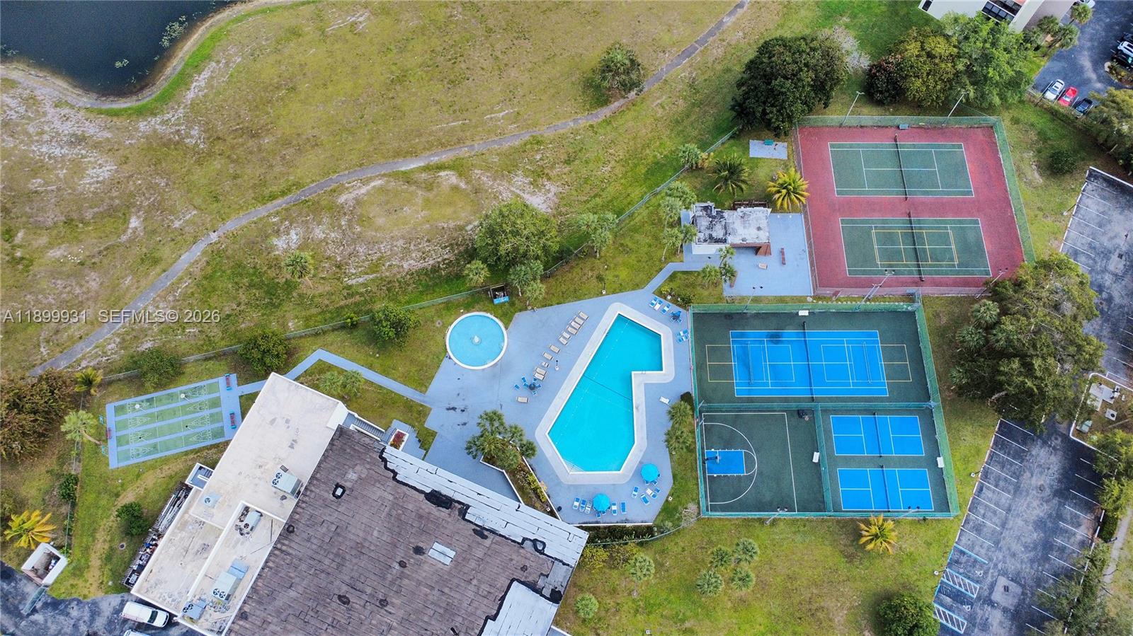 ENVIRON I CONDO 9 - Residential