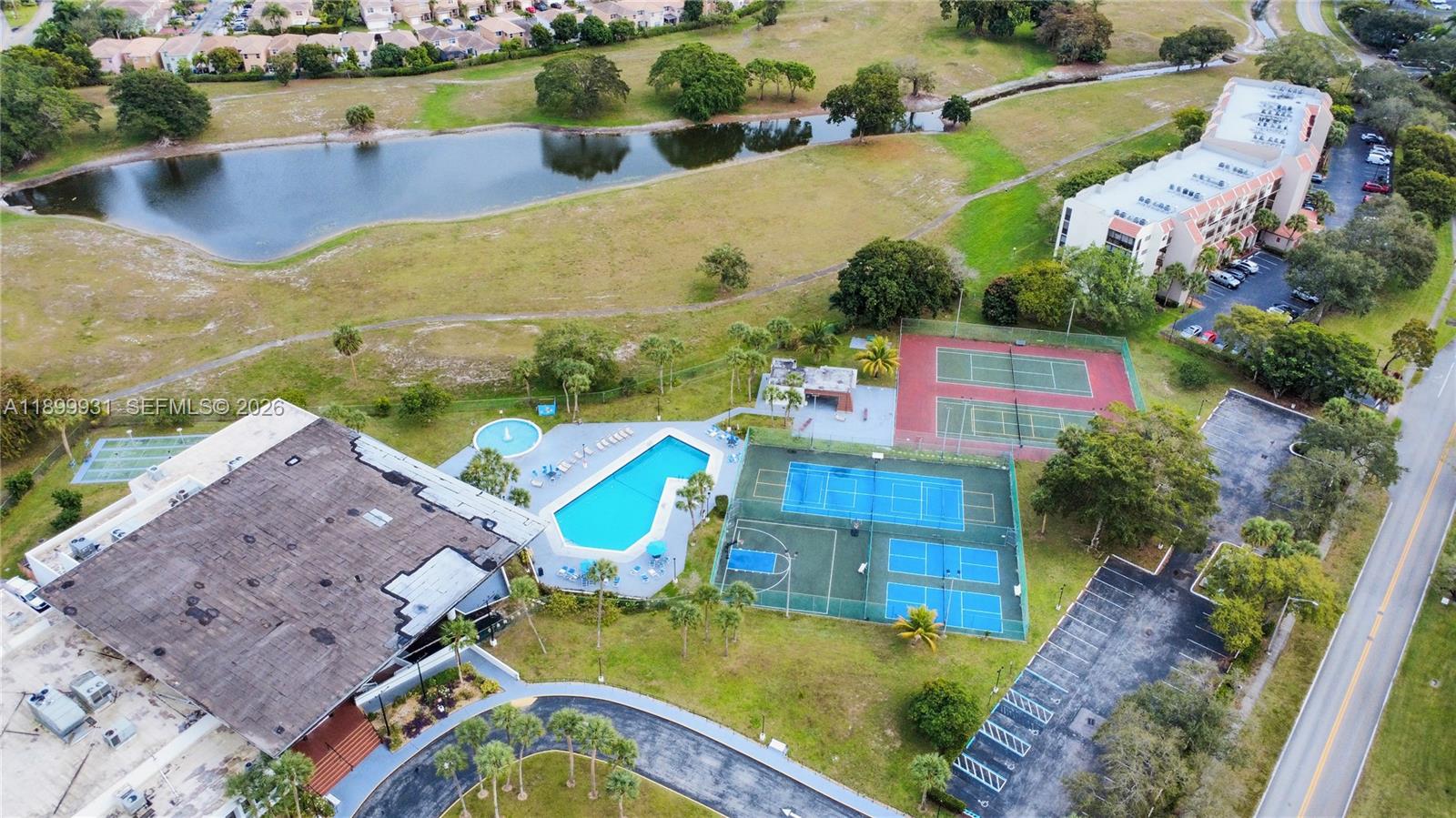 ENVIRON I CONDO 9 - Residential