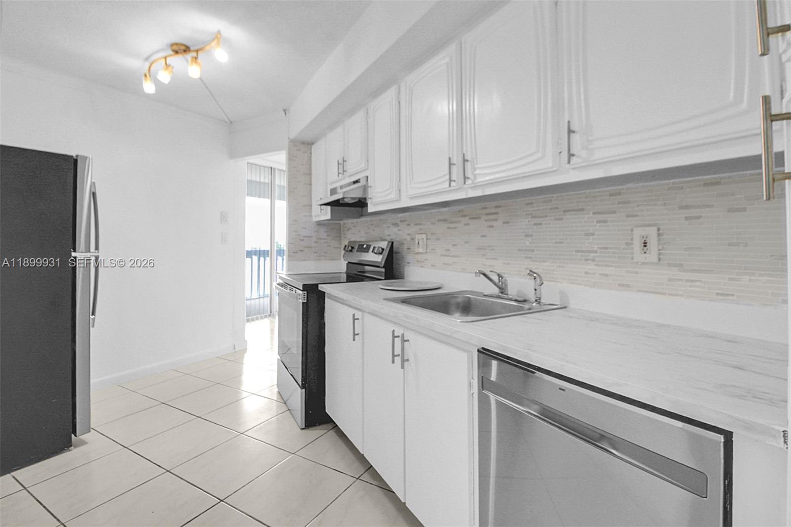 ENVIRON I CONDO 9 - Residential