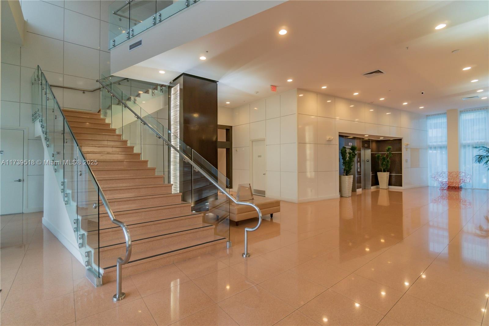 VENTURE AT AVENTURA EAST - Residential