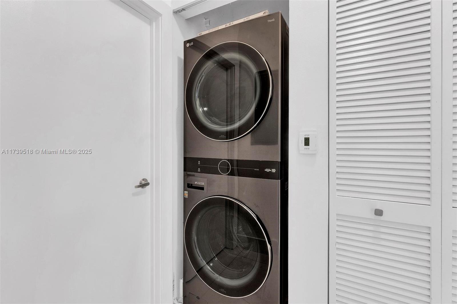 VENTURE AT AVENTURA EAST - Residential