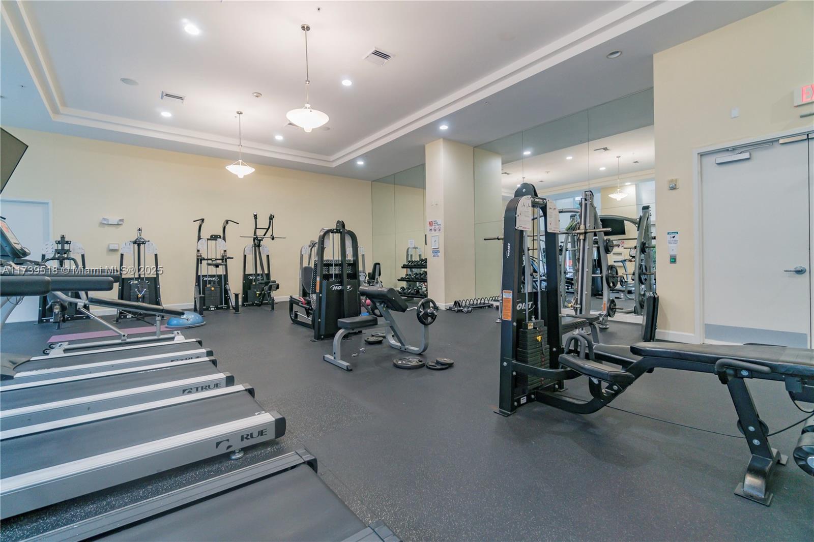 VENTURE AT AVENTURA EAST - Residential