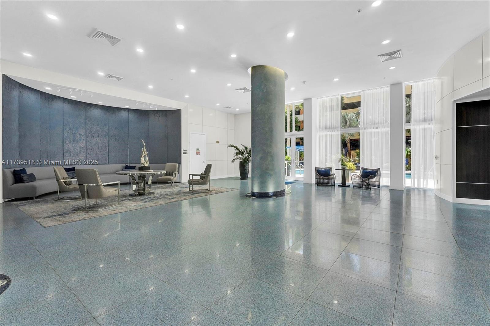 VENTURE AT AVENTURA EAST - Residential