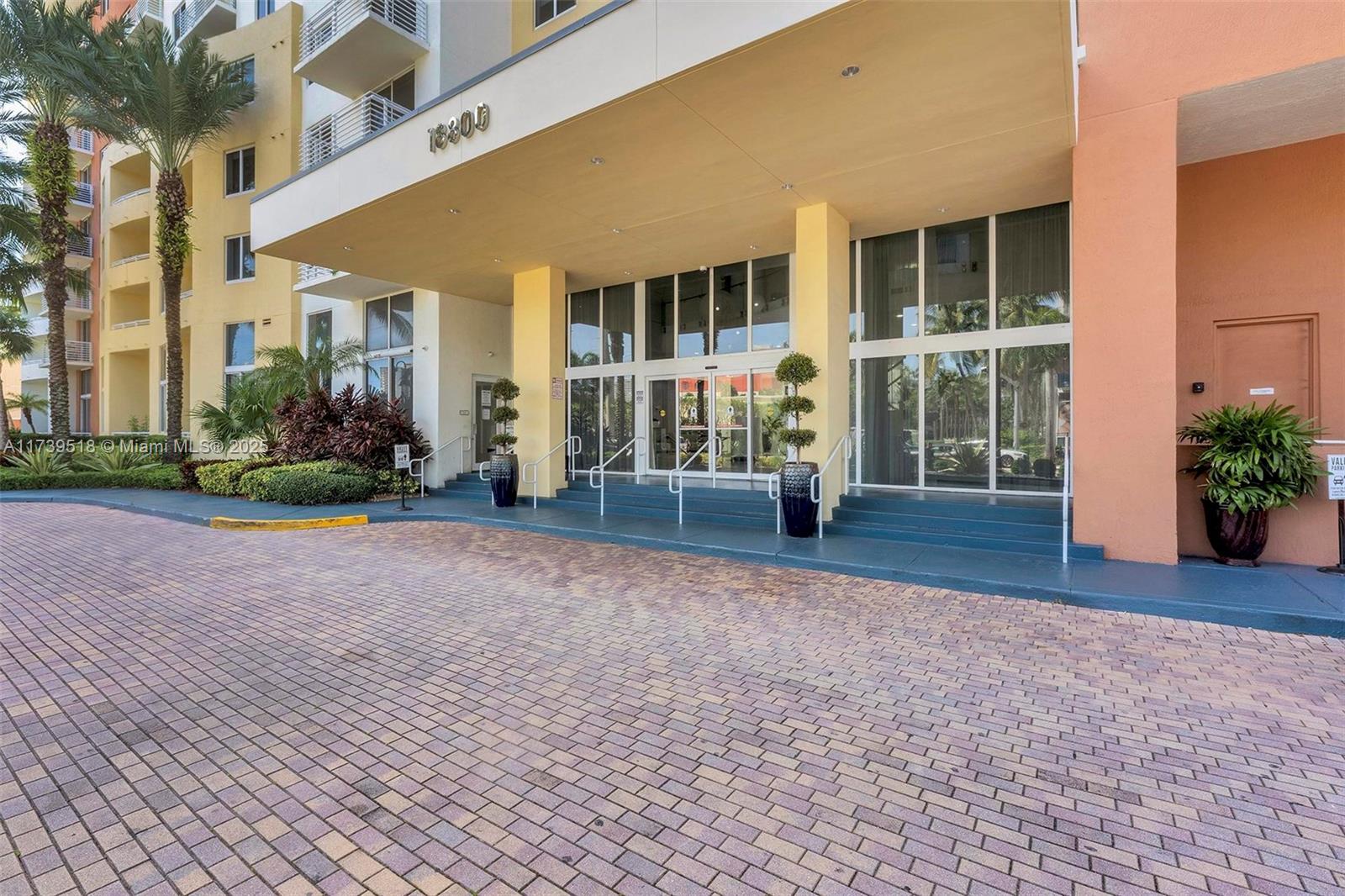 VENTURE AT AVENTURA EAST - Residential