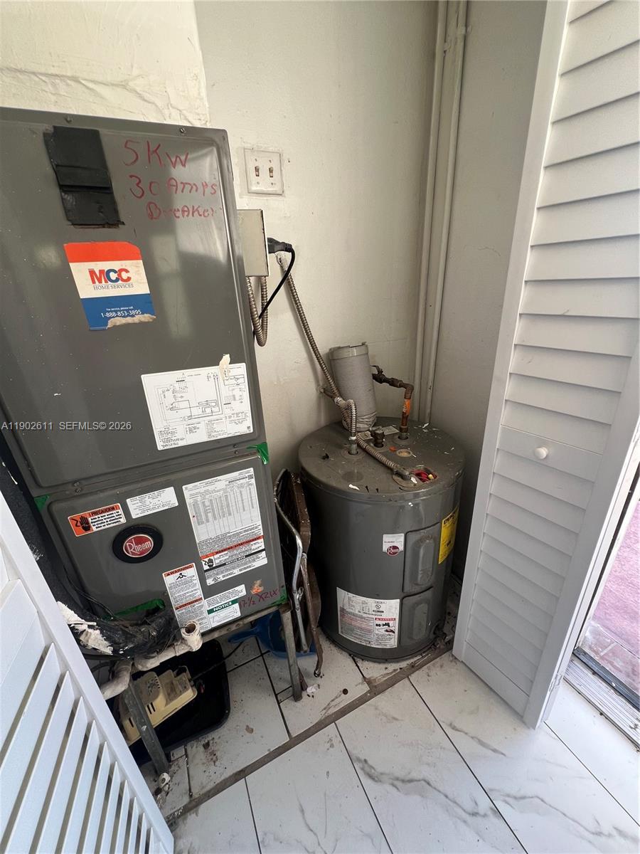 NEW WORLD CONDO APTS II - Residential