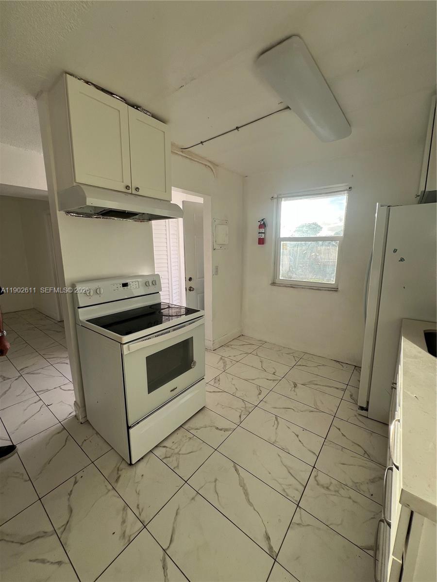 NEW WORLD CONDO APTS II - Residential