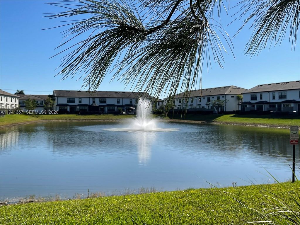 Photo of 4441 E Appleton Cir E, Oakland Park, FL 33309 (MLS # A11941357)