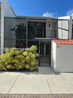 Property for Sale at 425 Grapetree Dr 207, Key Biscayne, Miami-Dade County, Florida - Bedrooms: 2 
Bathrooms: 3  - $1,150,000
