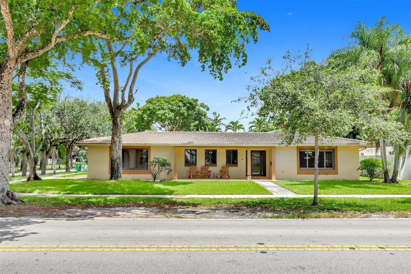 I am delighted to be listing this 3/2, corner, multi-generational home where beautiful tree lined streets, tot lots and lakes welcome you home! Inside, spacious and open living spaces invite you in! Features include: Foyer entry, tile flooring, lg family room area + kitchen w/ stainless appl., Corian counters, formal living/dining areas, primary bedroom suite has spacious en-suite bathroom and walk in closet, Bahama shutters, hurricane impact windows/doors, replumbed completely, irrigation system, 2 car garage and outdoor spaces for entertainment! The Town of Miami Lakes offers consistently A+rated schools, casual/fine dining, shopping, Medical Centers, parks, on-demand Freebee service and proximity to major thoroughfares.
This is a must see! Lovely Home in a Terrific Location!!