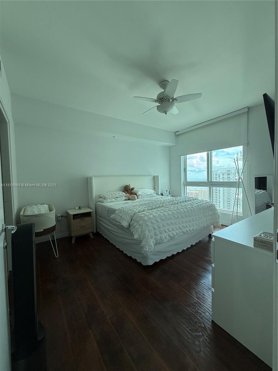 300 S BISCAYNE BLVD T-3504