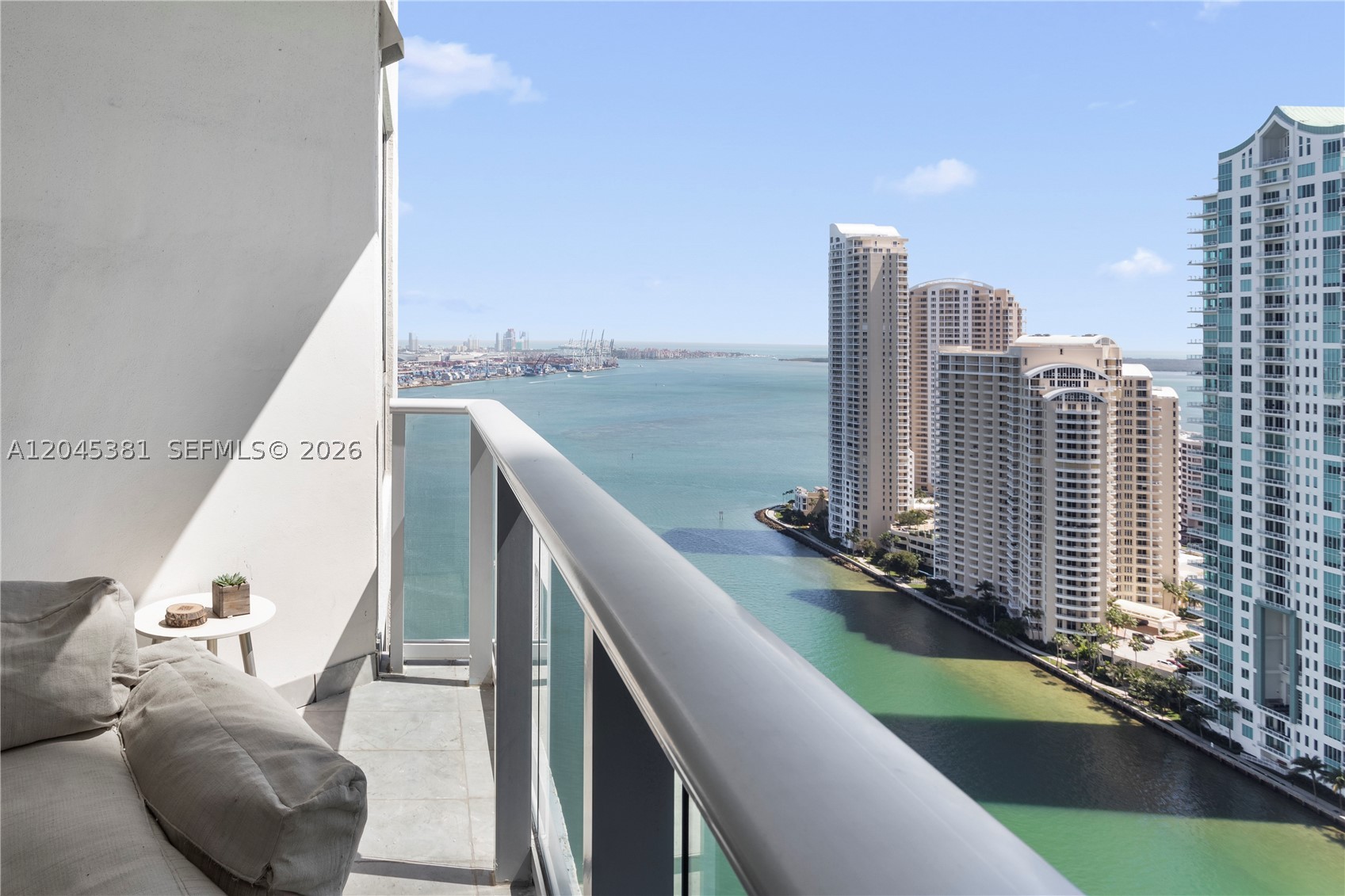 300 S Biscayne Blvd T-2806