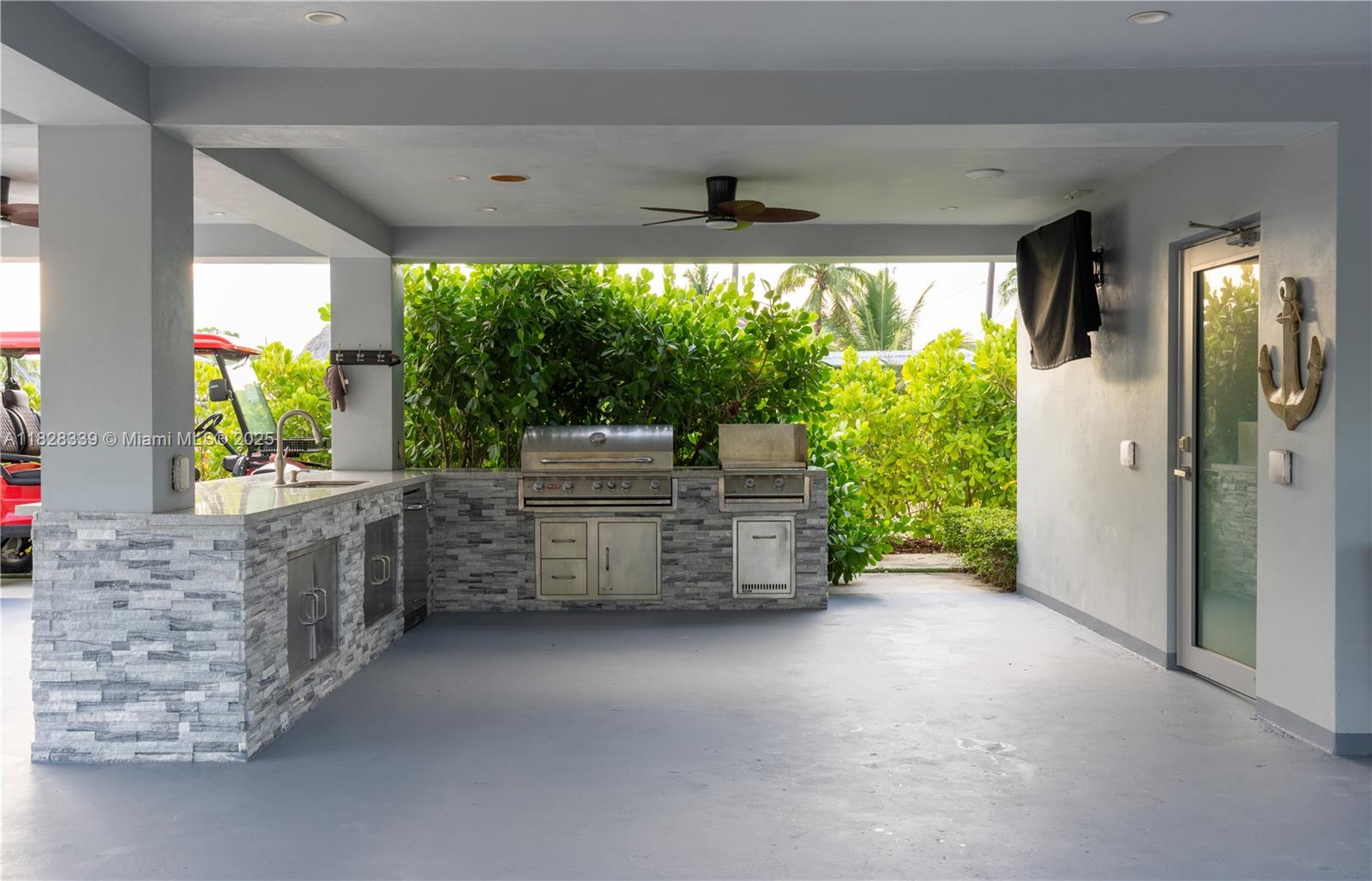 LAKE SURPRISE ESTATES - Residential