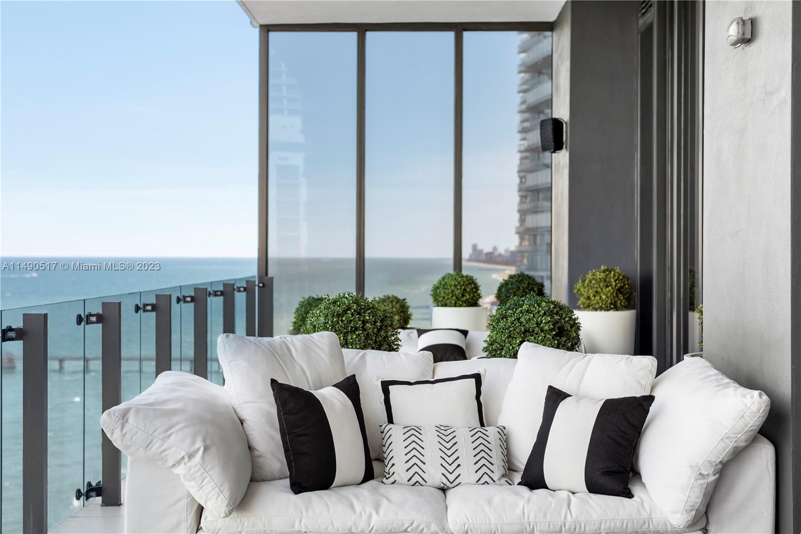 MUSE CONDO - Residential