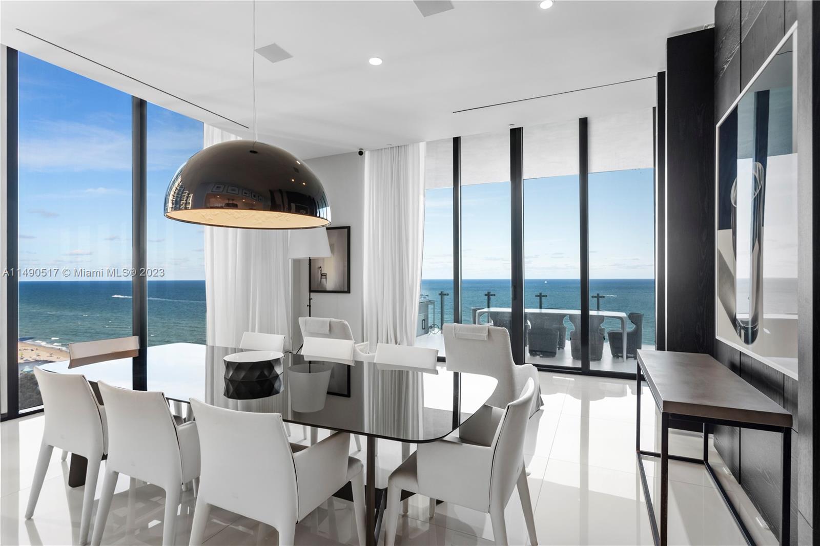 MUSE CONDO - Residential